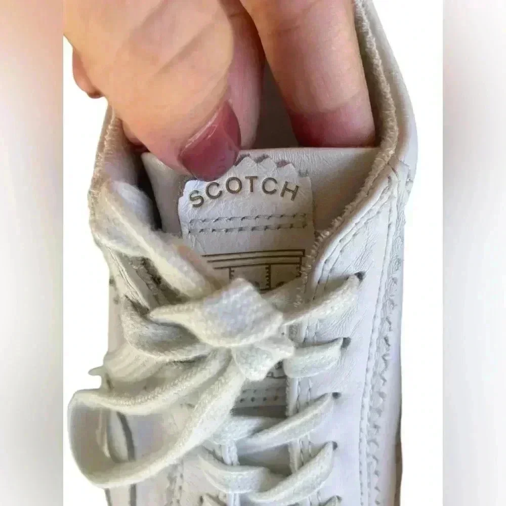 SCOTCH & SODA Mens US 10 White Sneakers
Shoes Amsterdam Couture used - Picture 4 of 9